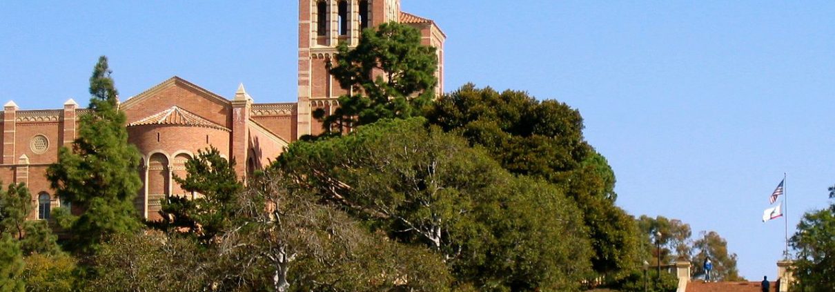 1280px-Janss_Steps,_Royce_Hall_in_background,_UCLA